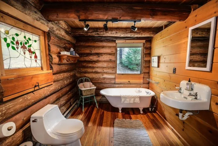Révélation d’une salle de bain vintage, industrielle et glamour