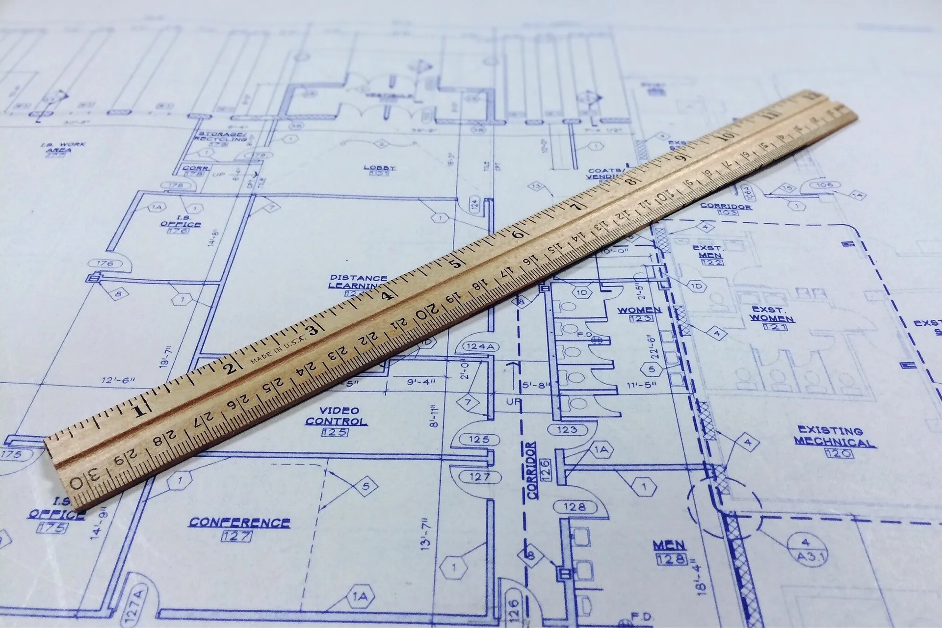 Le pour et le contre de l’embauche d’un architecte d’intérieur