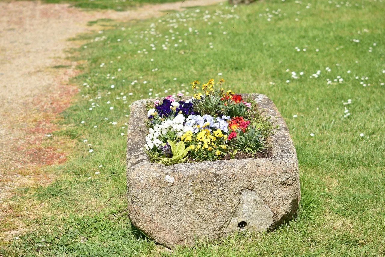 9 façons étonnantes de fabriquer vos propres jardinières en parpaings