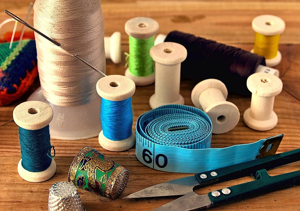 Transformez vos vêtements de travail en pièces uniques pour la maison !