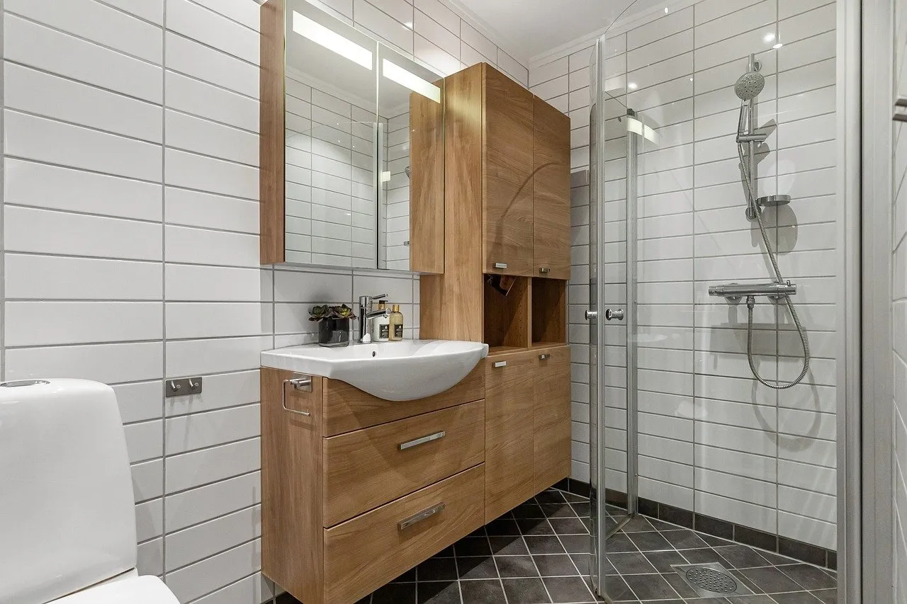Des toilettes suspendues pour plus de confort et de modernité chez vous
