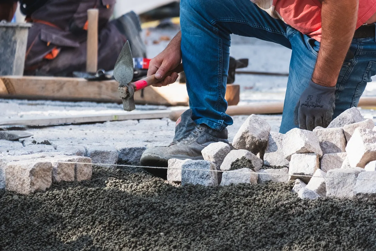 Déstockage de matériaux en fin de chantier : des économies à portée de main