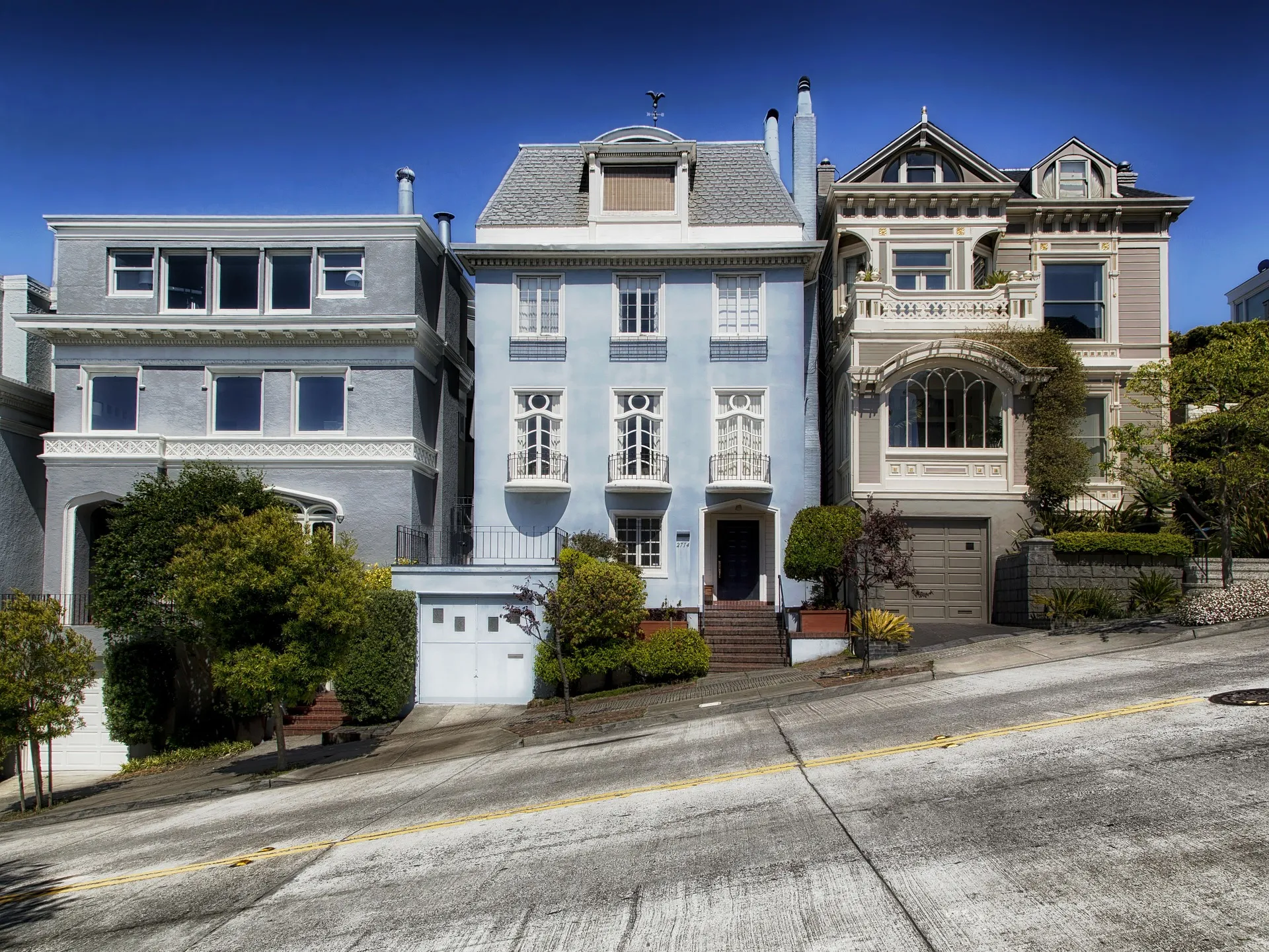Visite de la maison : Une architecture californienne classique et un peu de bohème