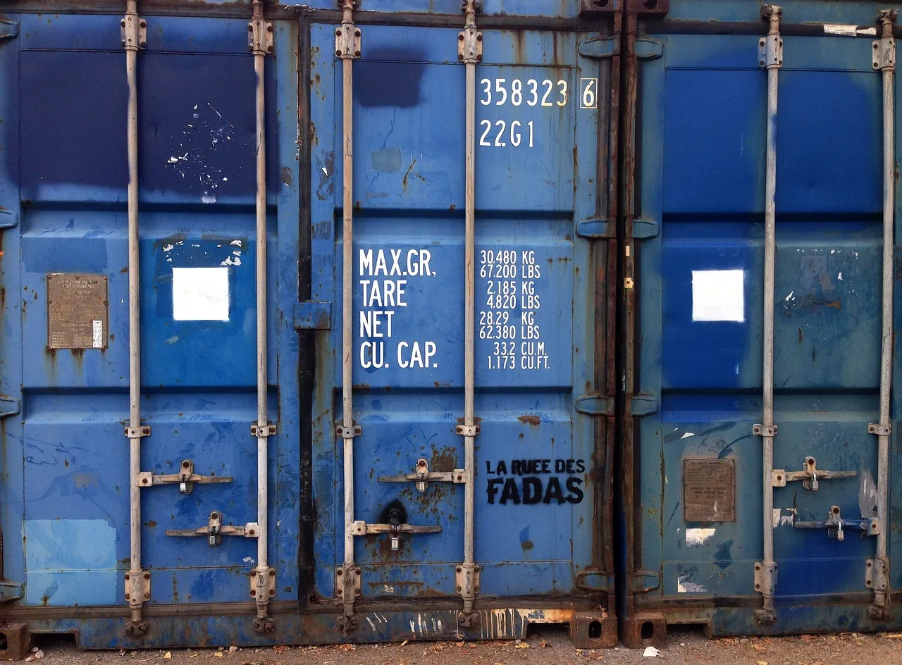 5 étapes clés pour réussir votre bardage bois sur container: Rendre votre maison container plus esthétique.
