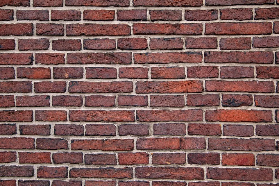 Savoir faire la distinction entre brique pavé et parpaing