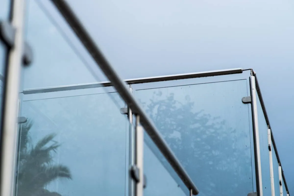 Garde-corps : l’inox, en intérieur ou en extérieur ?