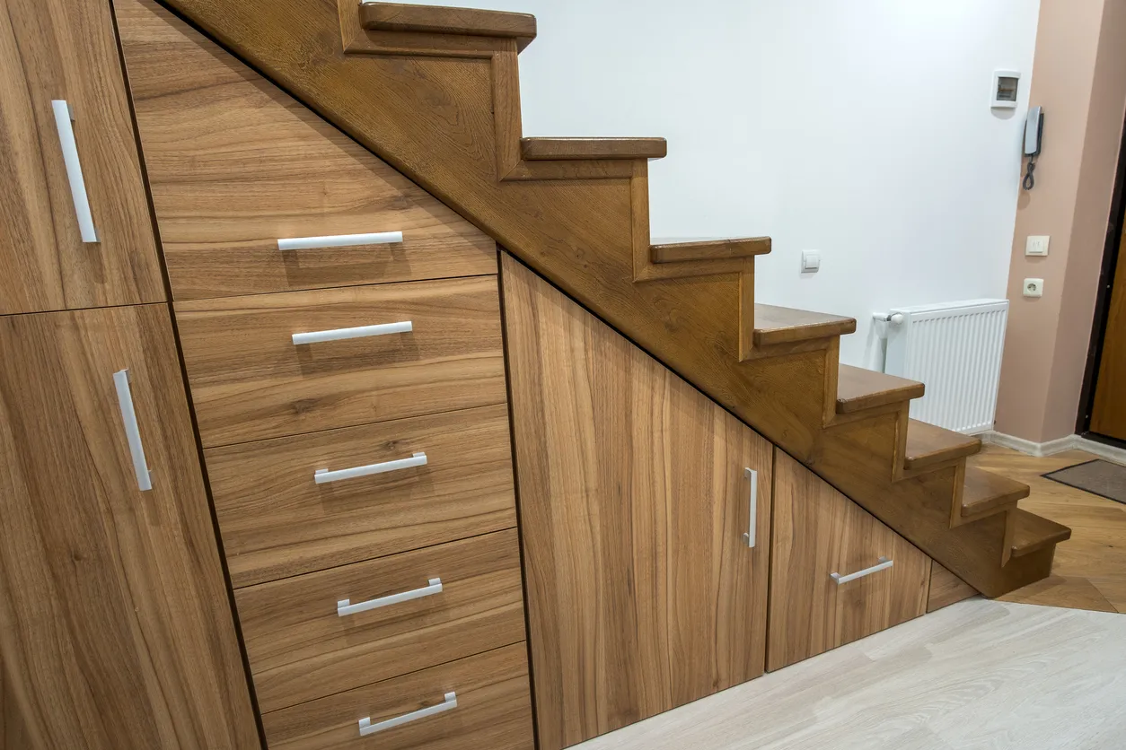 Utilisez les espaces vides chez vous pour créer des rangements