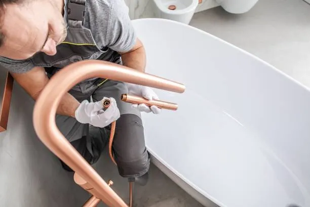 travaux salle de bain robinetterie baignoire rénovation